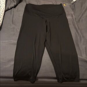 Aerie real me capri pants